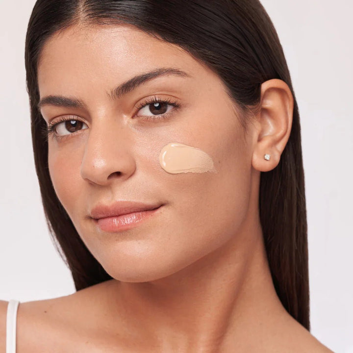 Alastin - HydraTint Pro Mineral Broad Spectrum Sunscreen SPF 36 - 